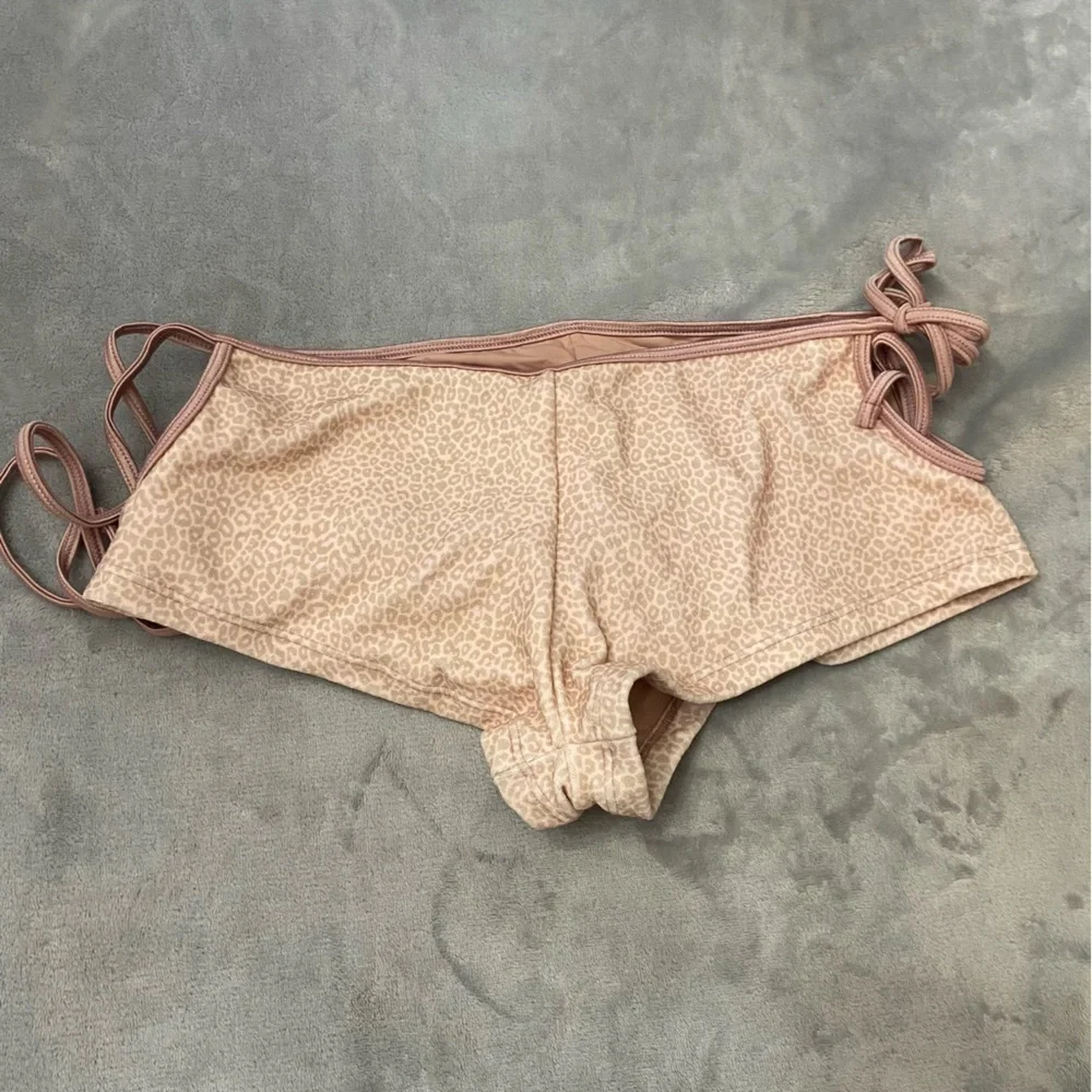 New! Frankie’s Bikinis Daphne Terry Cheeky Boy Short Coco Cheetah 10737